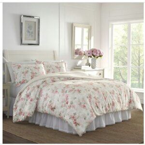Laura Ashley Full/Queen Wisteria Comforter Set Blush: Reversible Polyester Beddi